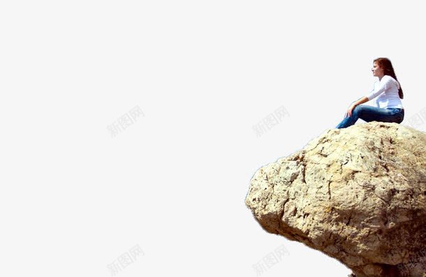 坐在岩石上的女性png免抠素材_新图网 https://ixintu.com 坐在岩石上 女性 岩石
