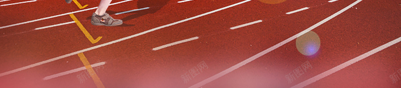 操场跑步的学生psd设计背景_新图网 https://ixintu.com 学校 学生 操场 球 跑步