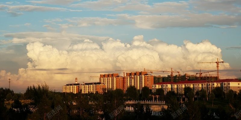 白云黄昏建筑风景jpg设计背景_新图网 https://ixintu.com 建筑 白云 风景 黄昏