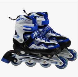 直排深蓝色溜冰鞋高清图片