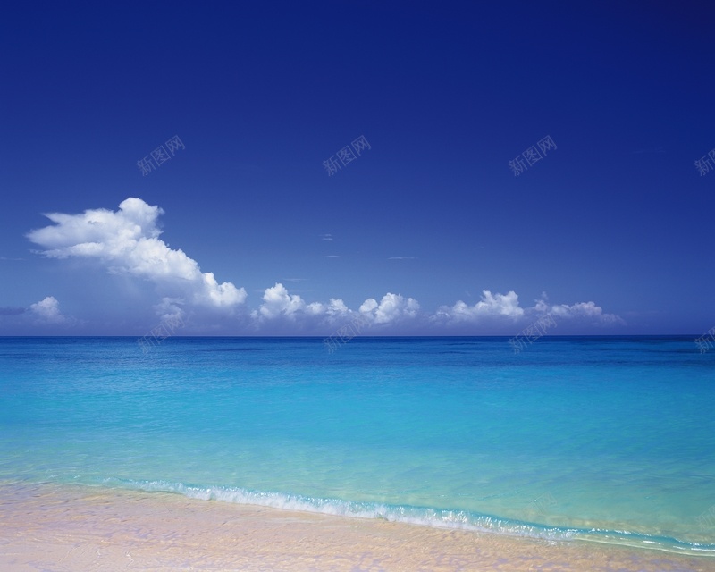 阳光沙滩海报背景jpg设计背景_新图网 https://ixintu.com 阳光 沙滩 蓝天 白云 大海 蓝色