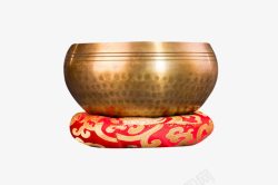 铜碗棉垫子上的铜碗高清图片