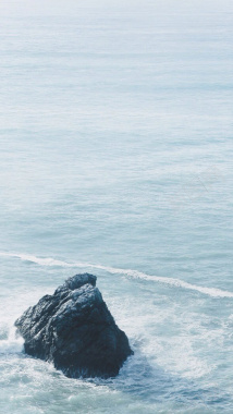 大海中的岩石H5背景背景