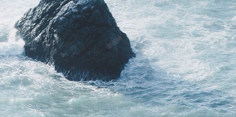 大海中的岩石H5背景jpg设计背景_新图网 https://ixintu.com H5素材 H5背景 大气 大海 岩石 海浪