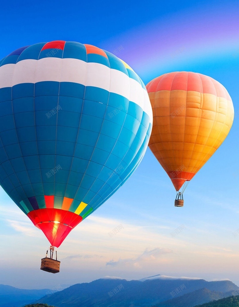 五彩斑斓热气球H5背景jpg设计背景_新图网 https://ixintu.com 天空 热气球 远山 采光 蓝色 H5 h5 摄影 风景