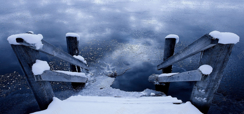 雪冰河背景