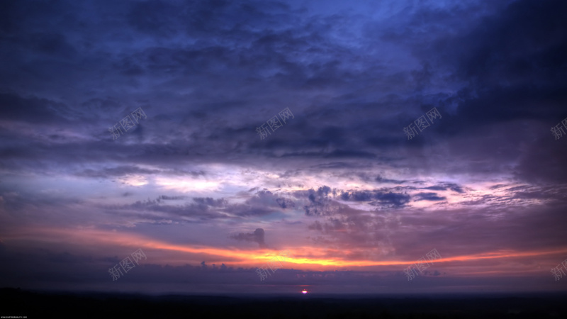 深蓝天空高清光效素材jpg设计背景_新图网 https://ixintu.com 深蓝天空 高清 光效 素材