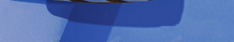 简约大气手包海报jpg设计背景_新图网 https://ixintu.com 包包 大气 开心 手 手绘 文艺 简约 素材 背景 蓝色 质感
