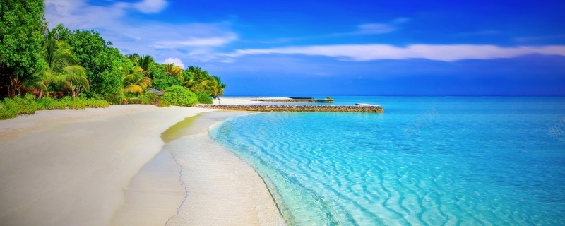 炎热的夏天沙滩蓝色的海蓝天白云jpg设计背景_新图网 https://ixintu.com 夏天 沙滩 白云 蓝天