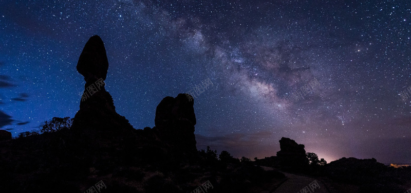 星云夜景淘宝海报背景bannerjpg设计背景_新图网 https://ixintu.com 星云 星空 山岩 海报banner 星海 星际 摄影 风景