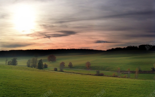 草地夕阳天空高清素材背景