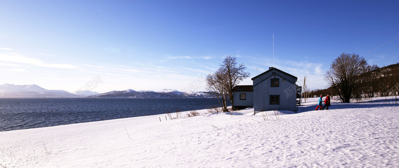 雪地小屋背景jpg设计背景_新图网 https://ixintu.com 白雪皑皑 蓝天 海报banner 摄影 风景 雪地小屋背景 厚雪