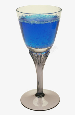 装满蓝莓汁的酒杯素材