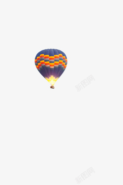 飞到天空中的热气球素材