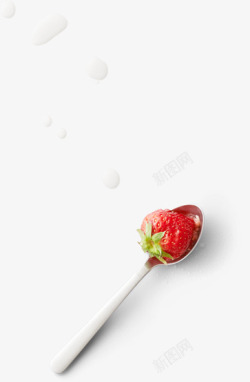 俯视盘子碟子草莓雪糕勺子素材