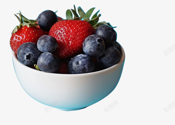 一碗满满的水果png免抠素材_新图网 https://ixintu.com 草莓 蓝莓 一碗水果 果盘