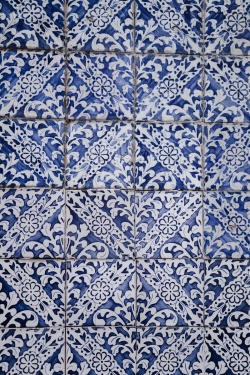 蓝色瓷砖白色和蓝色花瓷砖高清图片