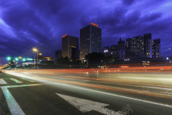 夜晚马路街道背景