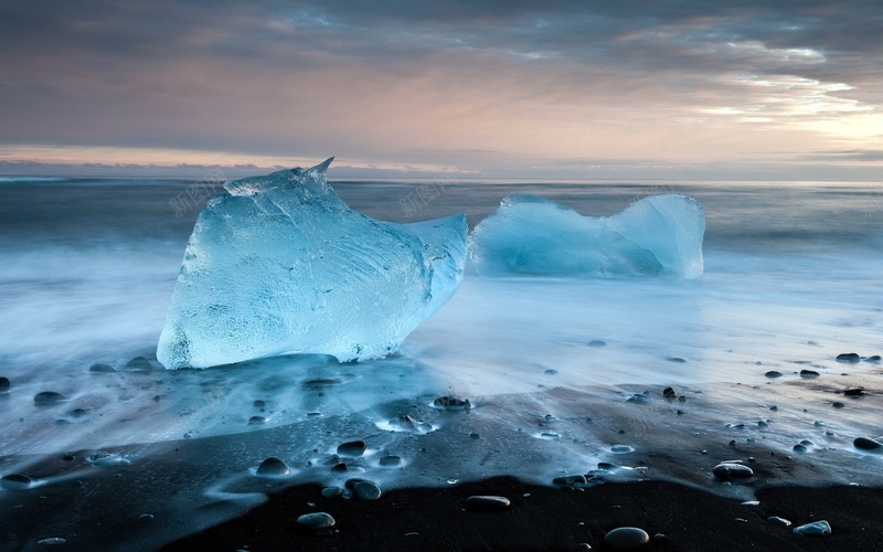 极地不一样的风景jpg设计背景_新图网 https://ixintu.com 冰雪 壁纸 奇景 治愈系 清新 蓝天青春 配图