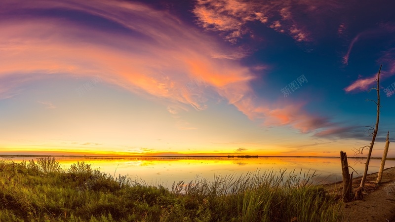 湖泊草地傍晚jpg设计背景_新图网 https://ixintu.com 湖泊 草地 傍晚 日落