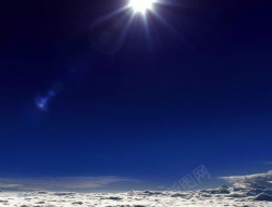 蓝色闪亮星球上的太阳闪亮蓝色背景高清图片