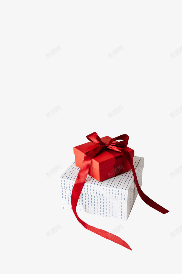 红色系丝带的礼盒png免抠素材_新图网 https://ixintu.com 礼盒 礼物 盒子 丝带