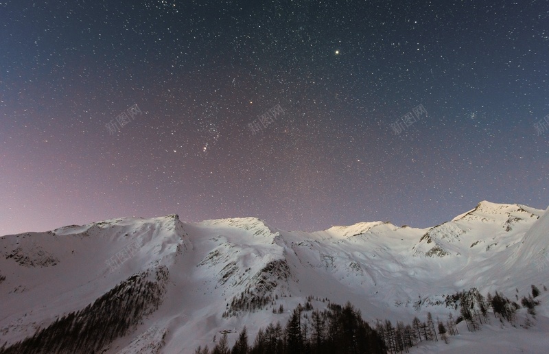 星空下白雪覆盖背景jpg设计背景_新图网 https://ixintu.com 山 星空 景色 满天繁星 白雪