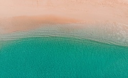 夏季安静海边背景