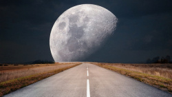 深南大道大道马路月亮高清图片