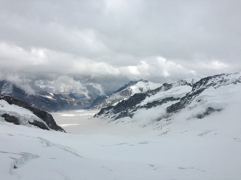 一片白茫的雪景jpg设计背景_新图网 https://ixintu.com 雪山 雪景 风景 配图