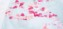 日系女性日系清新文艺家居spa花瓣透视女性淘宝背景高清图片