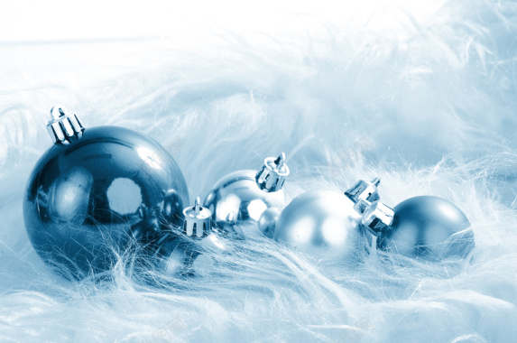圣诞节装饰球蓝色绒毛毯背景素材背景