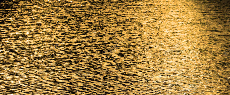 玻璃深色水滴金色黄色jpg设计背景_新图网 https://ixintu.com 水滴 深色 玻璃 金色 黄色 海报banner 质感 纹理