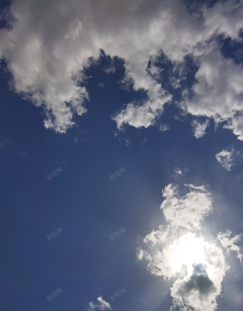 蓝天白云风和日丽jpg设计背景_新图网 https://ixintu.com 蓝天 白云 风和日丽 阳光 天空