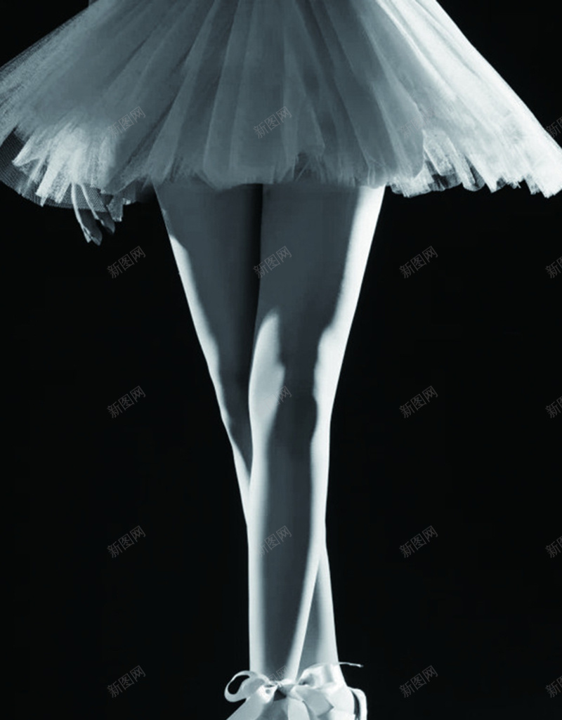 黑白色芭蕾舞者H5背景元素jpg设计背景_新图网 https://ixintu.com 芭蕾 文字 背景元素 芭蕾舞者 舞者 摄影 风景