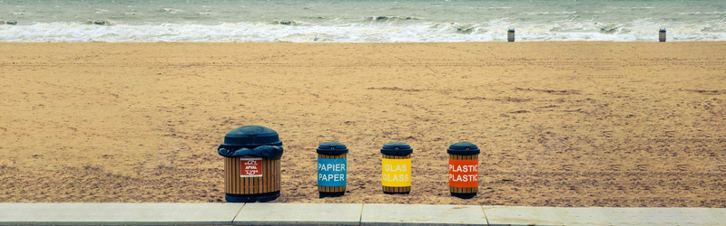 黄色海滩特色小清新垃圾桶海报banner背景