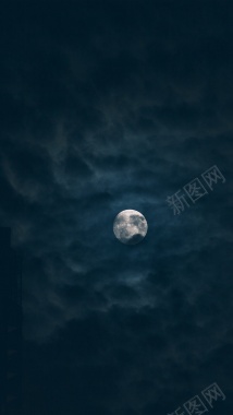 层层云雾中的月亮H5背景背景