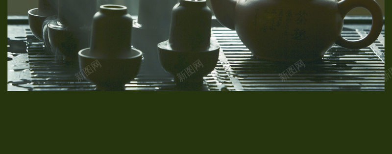 茶叶广告竖版背景psd设计背景_新图网 https://ixintu.com 墨绿 广告 竖版 背景 茶叶 简洁 意境 海报 大气