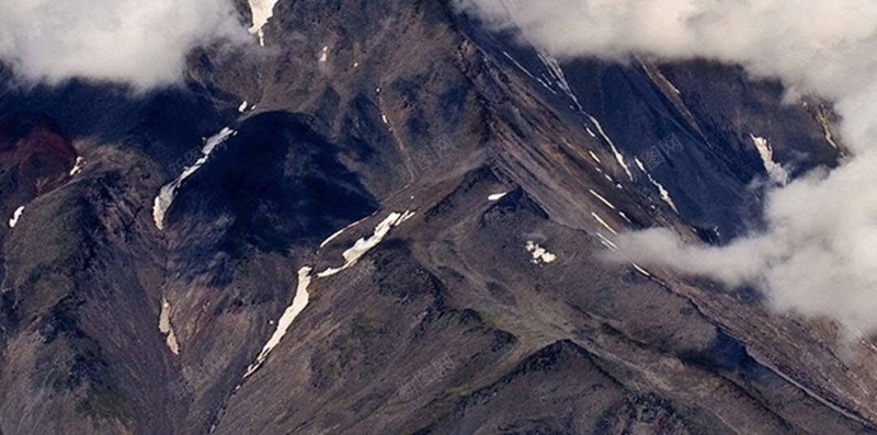 天空山峰文字H5背景jpg设计背景_新图网 https://ixintu.com 新年快乐 元旦快乐 天空 山峰 摄影 H5 h5 风景