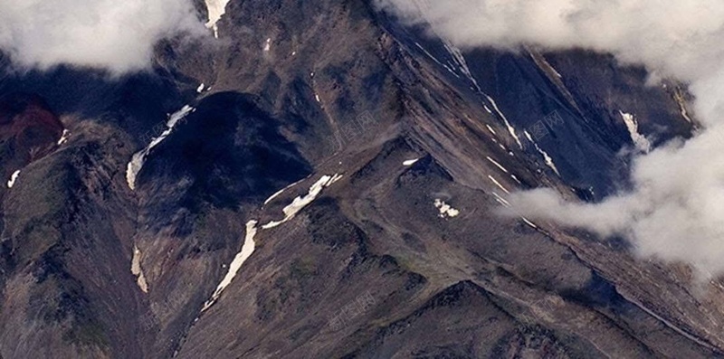 天空山峰文字H5背景jpg设计背景_新图网 https://ixintu.com 新年快乐 元旦快乐 天空 山峰 摄影 H5 h5 风景