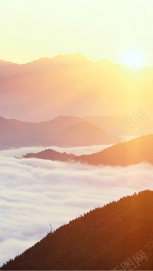 阳光照耀下的云雾山H5素材背景背景