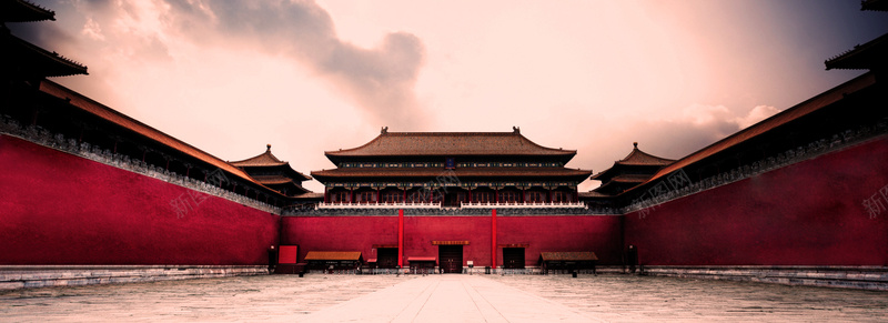 简约古城建筑国庆节bannerjpg设计背景_新图网 https://ixintu.com 简约背景 古城建筑 国庆节 节日 banner 天空 唯美 云朵