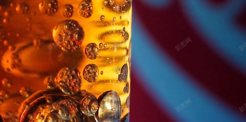 气泡碳酸饮料摄影H5背景jpg设计背景_新图网 https://ixintu.com 黄色 气泡 饮料 摄影 饮品 碳酸 H5背景 文艺