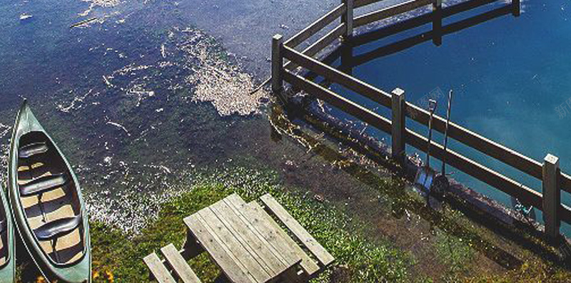 蓝天湖水湖面H5背景jpg设计背景_新图网 https://ixintu.com 云朵 晴天 蓝天 湖面 湖水 蓝天背景 H5背景 简约 风景