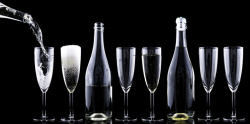 香槟酒新年图片素材香槟敬酒黑色背景高清图片