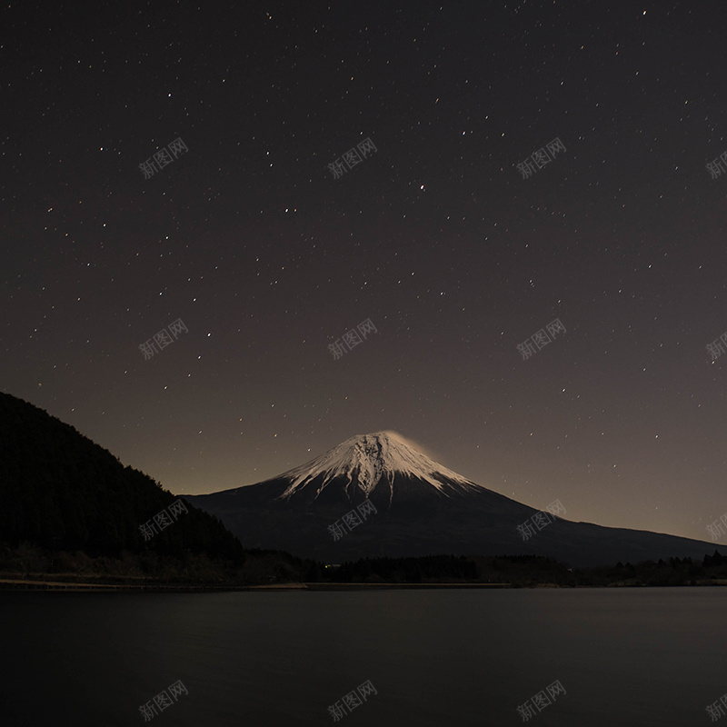 唯美夜晚高山背景jpg设计背景_新图网 https://ixintu.com 唯美 夜晚 高山 浪漫 梦幻 质感 纹理 主图