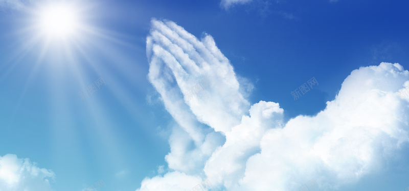 天空下的祈祷背景