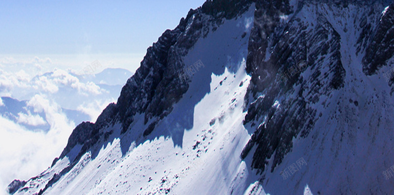 冬季雪峰H5摄影背景jpg设计背景_新图网 https://ixintu.com 摄影 摄影背景 冬季 雪峰 太阳 阳光 天空 大雪 白色 蓝色 H5背景