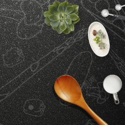 PS写实黑板粉笔写实植物实木勺子美食宣传海报背景高清图片