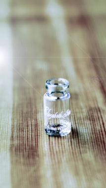 玻璃许愿瓶艺术摄影H5背景背景